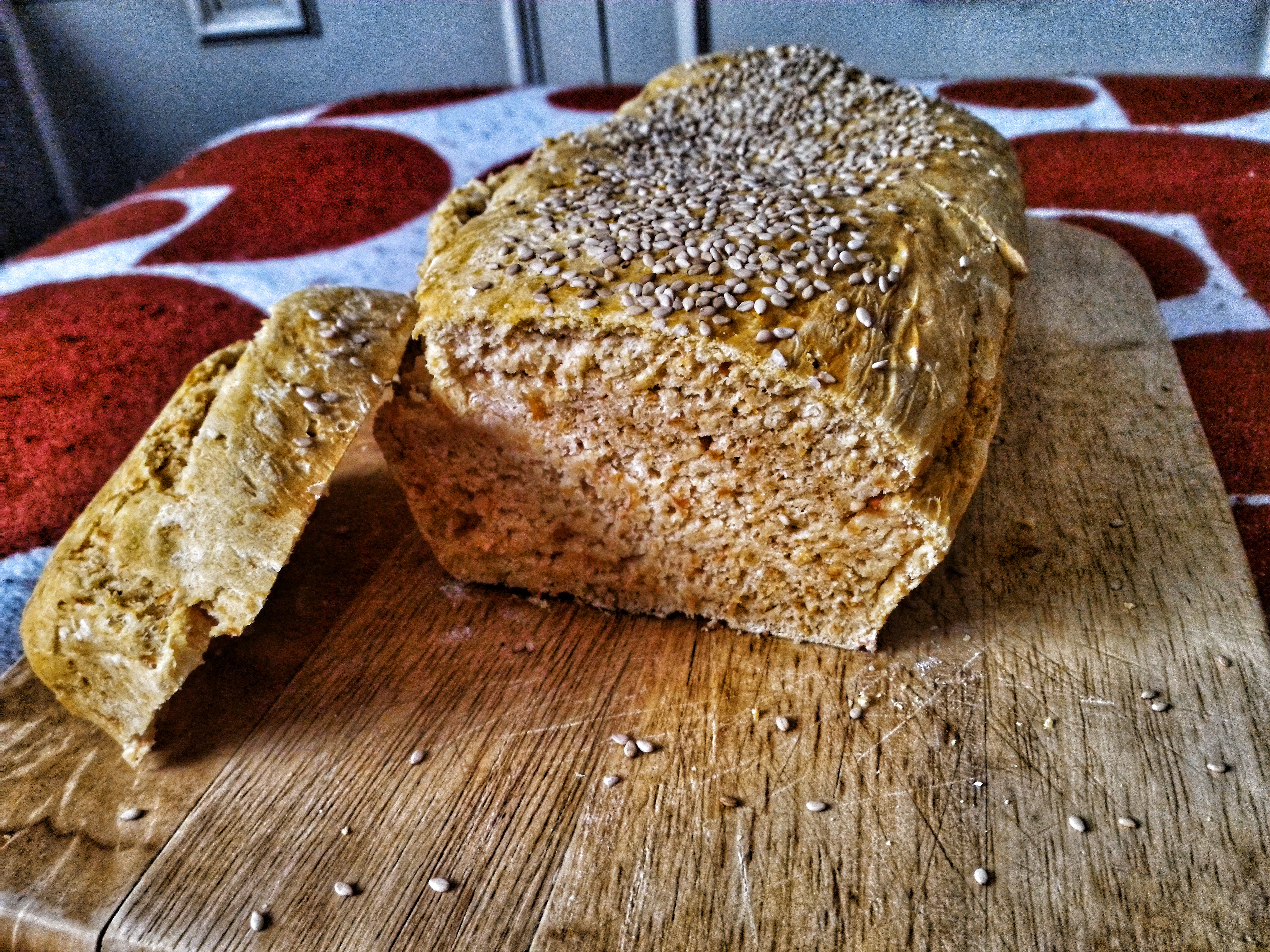 Pane alla zucca con semi di sesamo